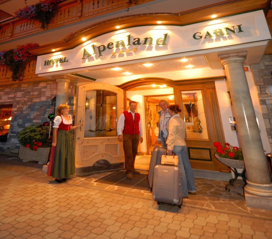 Hotel Garni Alpenland Altenmarkt im Pongau Esterno foto